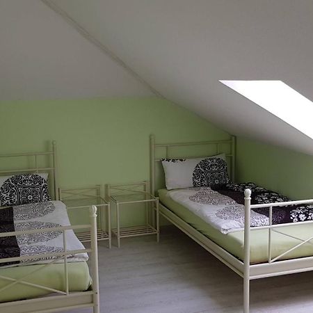 Ferienhaus Fichtenwalde, 160m², 3 SZ, 2 Bäder, bis 6 Personen, Garten, VDSL Exterior foto