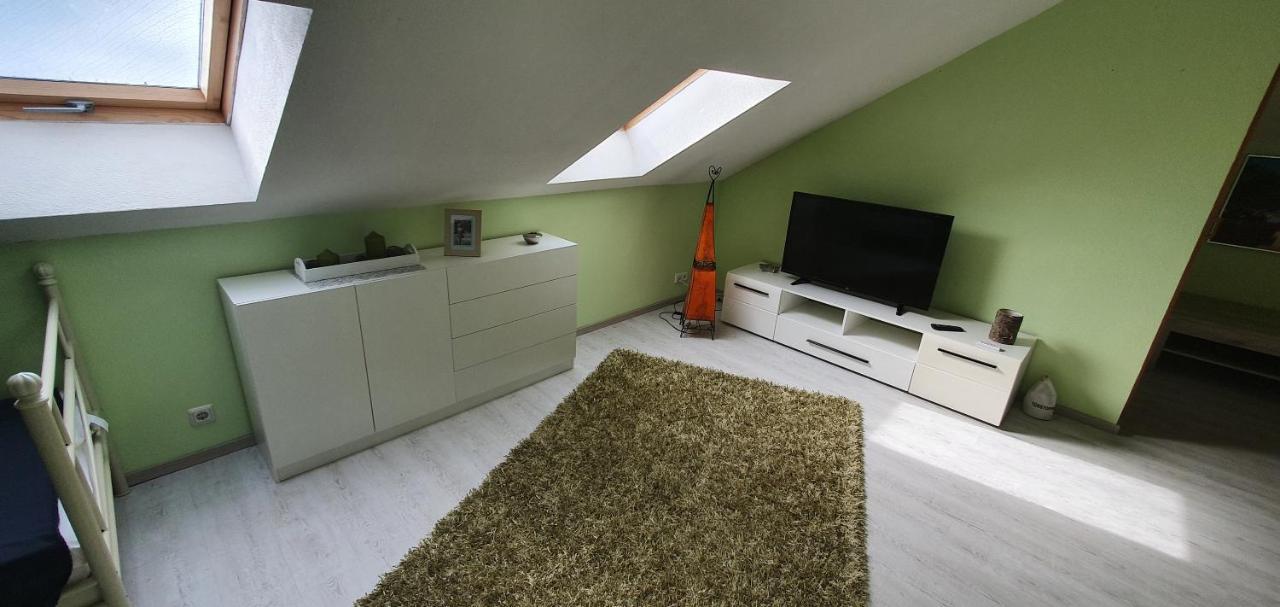 Ferienhaus Fichtenwalde, 160m², 3 SZ, 2 Bäder, bis 6 Personen, Garten, VDSL Exterior foto