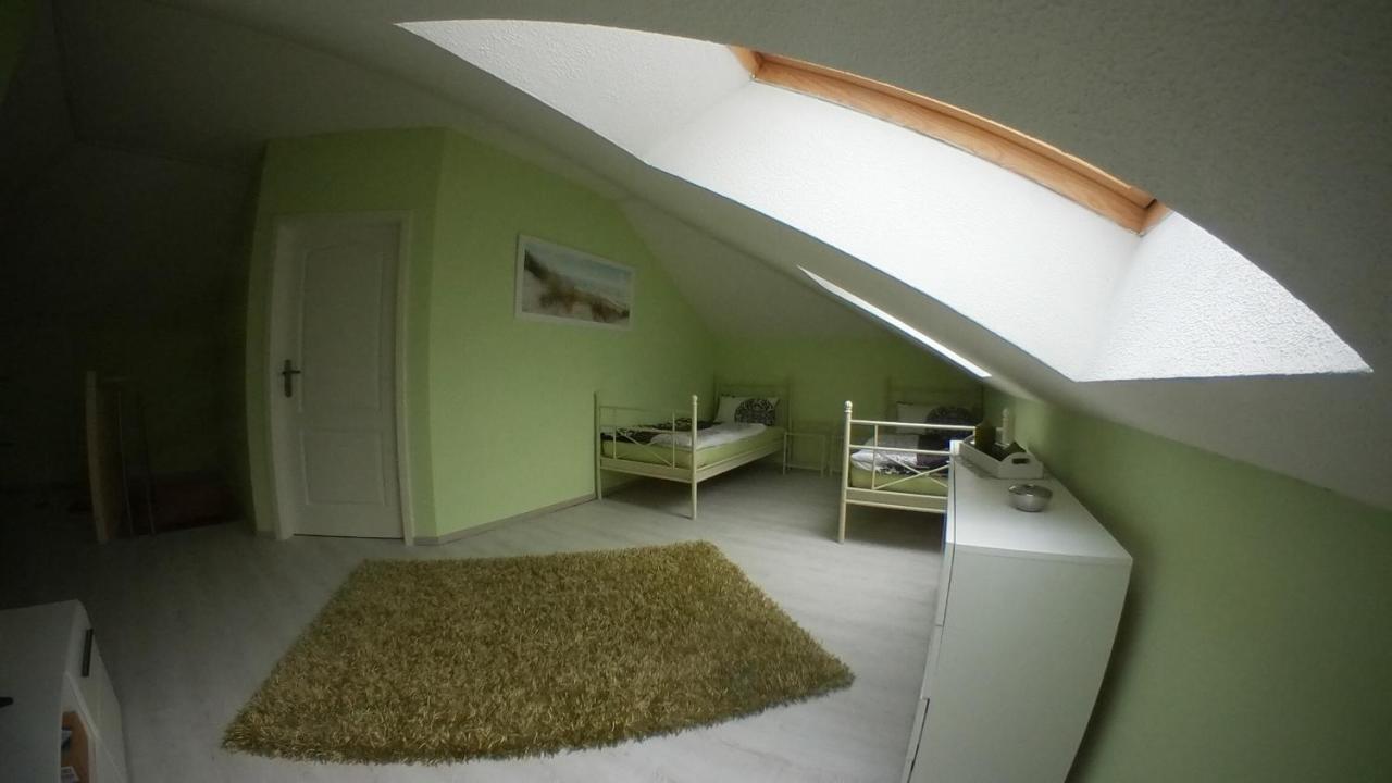 Ferienhaus Fichtenwalde, 160m², 3 SZ, 2 Bäder, bis 6 Personen, Garten, VDSL Exterior foto